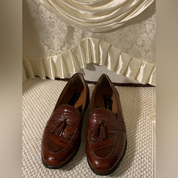 Stacy Adams - Picture 2 of 10